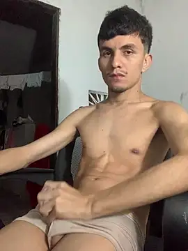 gabrielzinnnn085 online show from June 21, 2026, 3:56 am