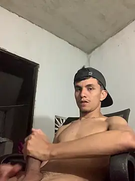 gabrielzinnnn085 online show from July 20, 2026, 4:42 am