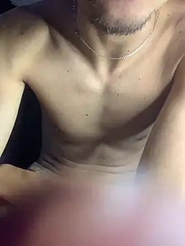 gabrielzinnnn085 online show from April 2, 2026, 10:16 pm