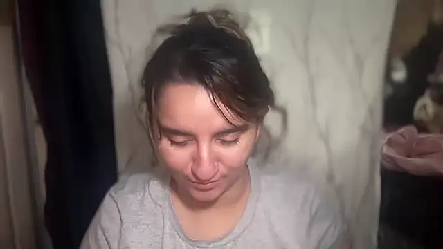 Snapshot of mamifresita chatting on November 27, 2025, 9:15 pm mamifresita online show from November 27, 2025, 9:15 pm