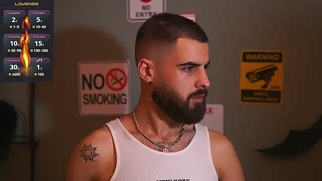 HairyRobxxx online show from December 4, 2025, 4:28 pm