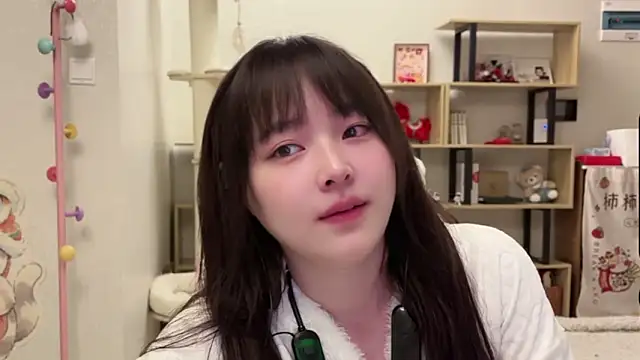 Chenjing0 online show from March 4, 2026, 1:08 pm