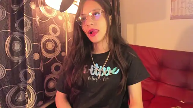 Snapshot of Misha_Lover chatting on November 20, 2025, 2:01 am Misha Lover online show from November 20, 2025, 2:01 am