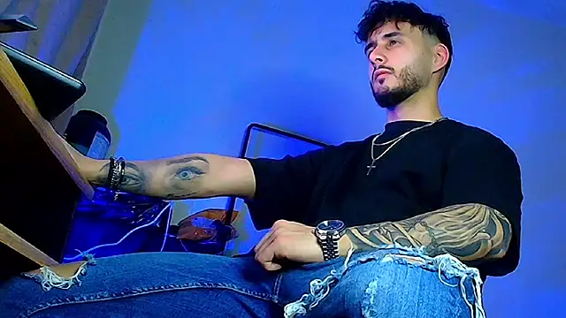 XanderCage99 online show from February 28, 2026, 11:04 pm