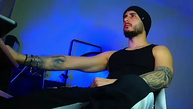 XanderCage99 online show from April 1, 2026, 10:39 pm