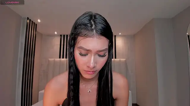 Snapshot of NiaSalvatore chatting on March 16, 2025, 1:49 am NiaSalvatore online show from March 16, 2025, 1:49 am