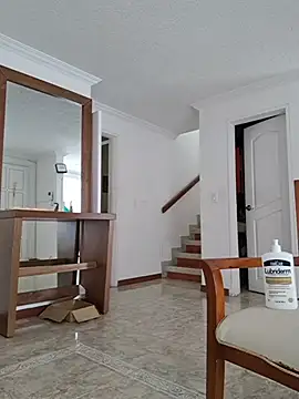 karina warthon online show from February 4, 2026, 5:30 pm