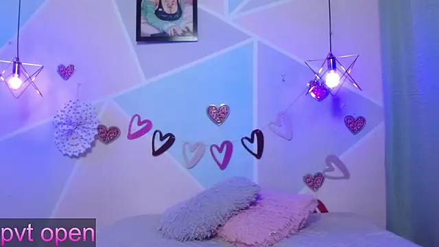 Snapshot of katy_handerson chatting on March 5, 2025, 1:31 am katy handerson online show from March 5, 2025, 1:31 am