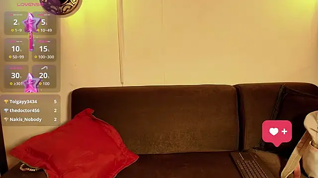 Snapshot of katy_handerson chatting on October 7, 2025, 8:43 pm katy handerson online show from October 7, 2025, 8:43 pm