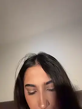 miaceleste online show from April 23, 2026, 10:33 pm