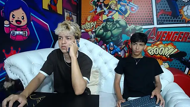 jisuscat online show from September 12, 2025, 11:54 am