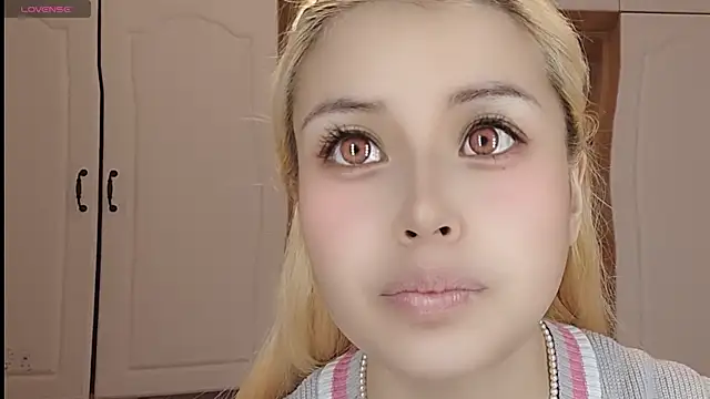 Lucky-xiuxiu online show from March 7, 2025, 12:58 am