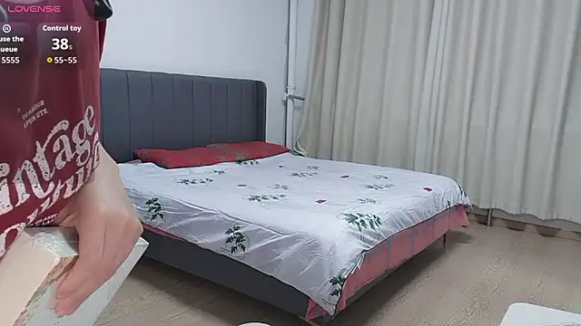 Lucky-xiuxiu online show from September 19, 2025, 1:59 pm