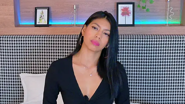 AbieHills online show from March 22, 2025, 5:41 pm