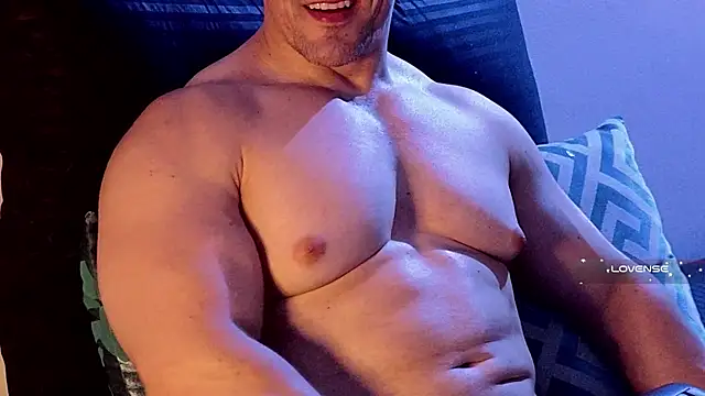 Snapshot of life_warrior chatting on January 27, 2025, 1:37 am life warrior online show from January 27, 2025, 1:37 am