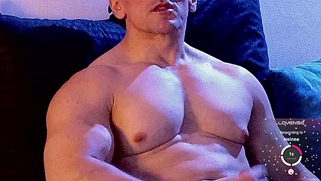 Snapshot of life_warrior chatting on March 19, 2025, 12:48 am life warrior online show from March 19, 2025, 12:48 am