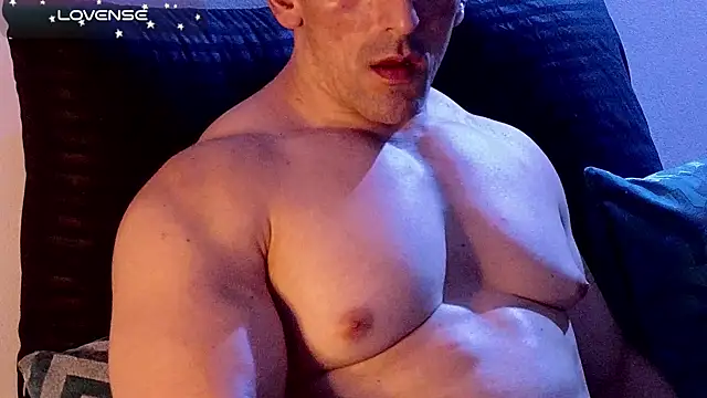 Snapshot of life_warrior chatting on December 27, 2024, 3:42 am life warrior online show from December 27, 2024, 3:42 am