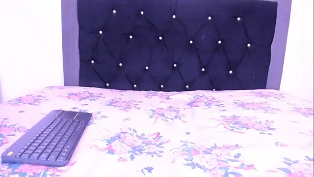 violetadumsper online show from September 19, 2025, 3:21 am