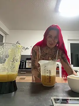 Mia-Fuchs online show from February 6, 2026, 6:26 pm