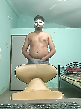 Desi Heat online show from March 3, 2025, 7:17 pm