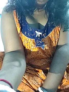  MilkyBar online show from November 28, 2025, 12:55 am