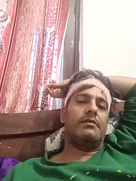 MAGNETICDADDY8 online show from March 17, 2025, 12:25 pm