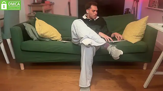 Snapshot of AlwaysHorneyxxx chatting on November 8, 2025, 5:16 pm AlwaysHorneyxxx online show from November 8, 2025, 5:16 pm