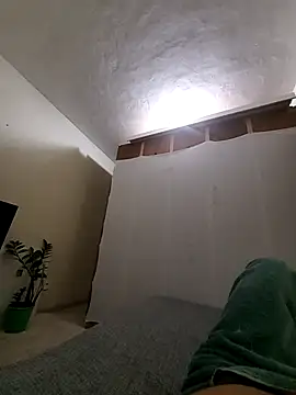 Snapshot of manterei2 chatting on March 3, 2025, 4:43 am manterei2 online show from March 3, 2025, 4:43 am