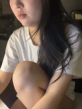 michikami18 online show from January 5, 2025, 8:22 am