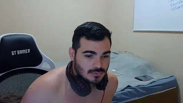 camillebr online show from March 14, 2025, 10:39 am