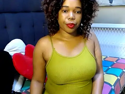 JusyBee online show from March 6, 2026, 6:14 pm