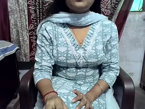 Snapshot of SIYA_MAVI chatting on May 2, 2026, 1:55 am SIYA MAVI online show from May 2, 2026, 1:55 am
