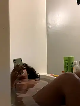 lunalustycumslut online show from November 4, 2025, 10:41 am