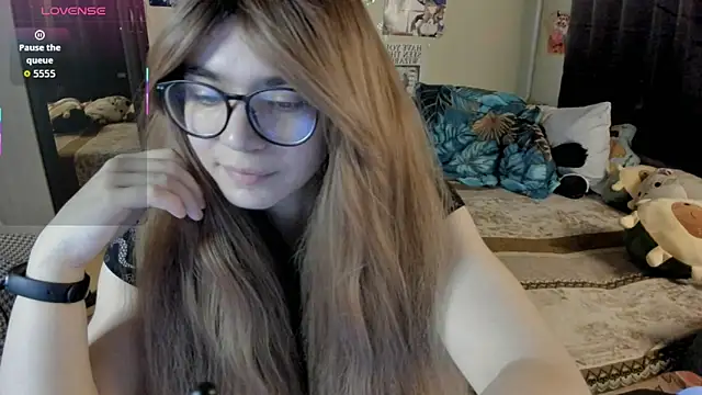 alexiamaleax online show from April 9, 2026, 2:13 am