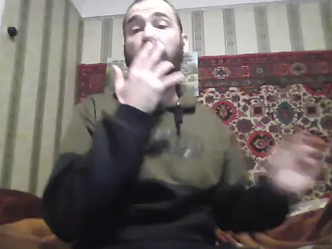 AlferezzSolvajo online show from October 9, 2025, 6:36 am