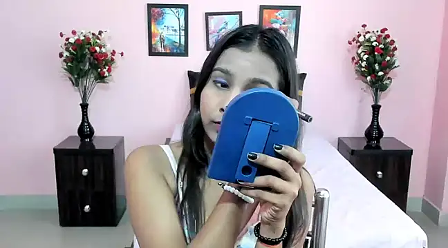 Melis Sandra online show from March 18, 2025, 3:45 am