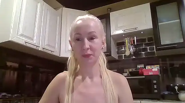 Snapshot of Mariana_har777 chatting on February 16, 2025, 9:05 pm Mariana har777 online show from February 16, 2025, 9:05 pm