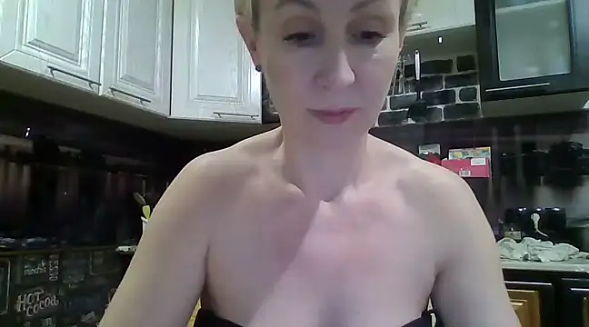 Snapshot of Mariana_har777 chatting on February 13, 2025, 7:31 pm Mariana har777 online show from February 13, 2025, 7:31 pm