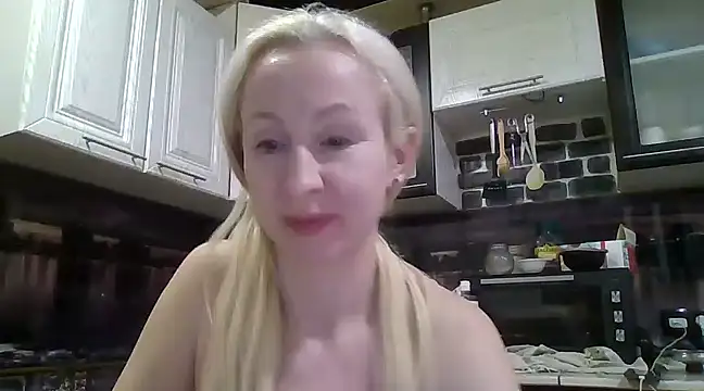 Snapshot of Mariana_har777 chatting on March 9, 2025, 10:08 pm Mariana har777 online show from March 9, 2025, 10:08 pm