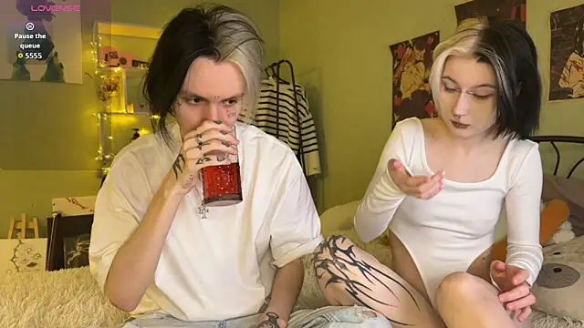 VeryRare TwinS online show from October 2, 2025, 9:40 pm