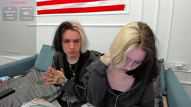 Snapshot of VeryRare_TwinS chatting on May 23, 2026, 2:54 am VeryRare TwinS online show from May 23, 2026, 2:54 am