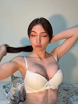 Maddy Jones online show from March 20, 2025, 8:19 pm