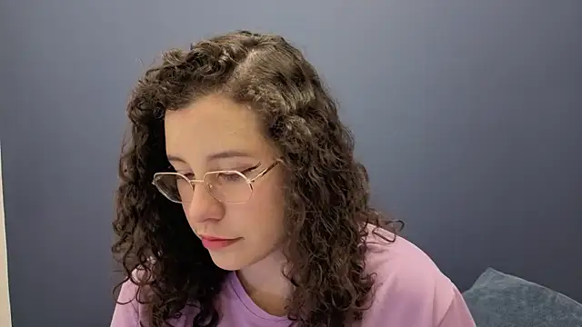 Charlotte  Miller online show from September 20, 2025, 9:14 am