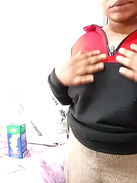 Lee baby06 online show from November 6, 2025, 9:24 am