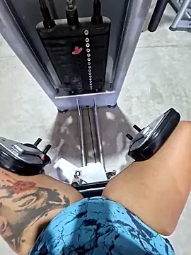 AliceRuivinha2 online show from September 30, 2025, 12:22 pm