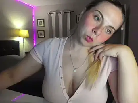 HappyIva online show from September 20, 2025, 6:40 am