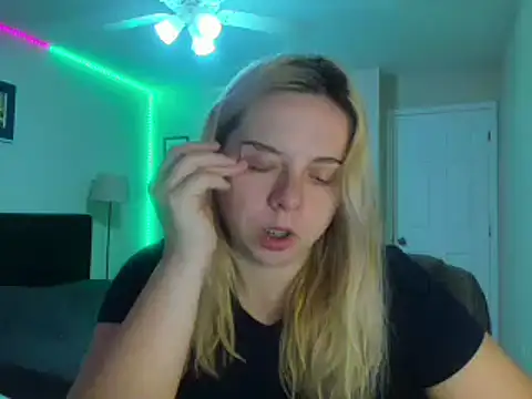 HappyIva online show from September 22, 2025, 6:30 am