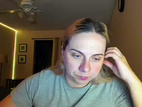 HappyIva online show from September 17, 2025, 11:23 am