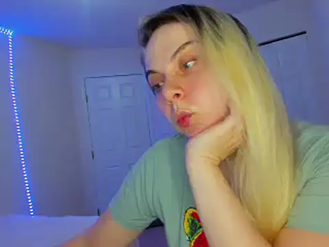 HappyIva online show from February 25, 2025, 12:36 am