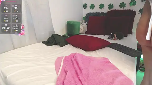 downsonMia online show from March 17, 2025, 2:30 am